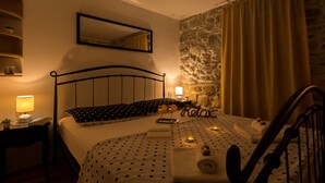 City Apartment, 1 Bedroom, City View - Golden Dream (Split)