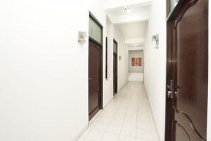 Interior - OYO 485 Marcello Residence (Surabaya)