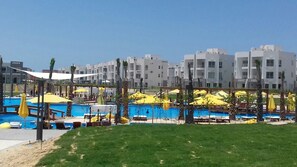 10 indoor pools, 10 outdoor pools - Amwaj North Coast Chalet 2 Bedrooms T9 (El Alamein)