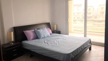 Apartemen, 3 kamar tidur | Setrika/meja setrika