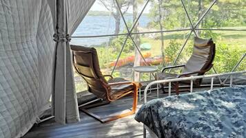 Premium Suite, 1 King Bed, Lake View