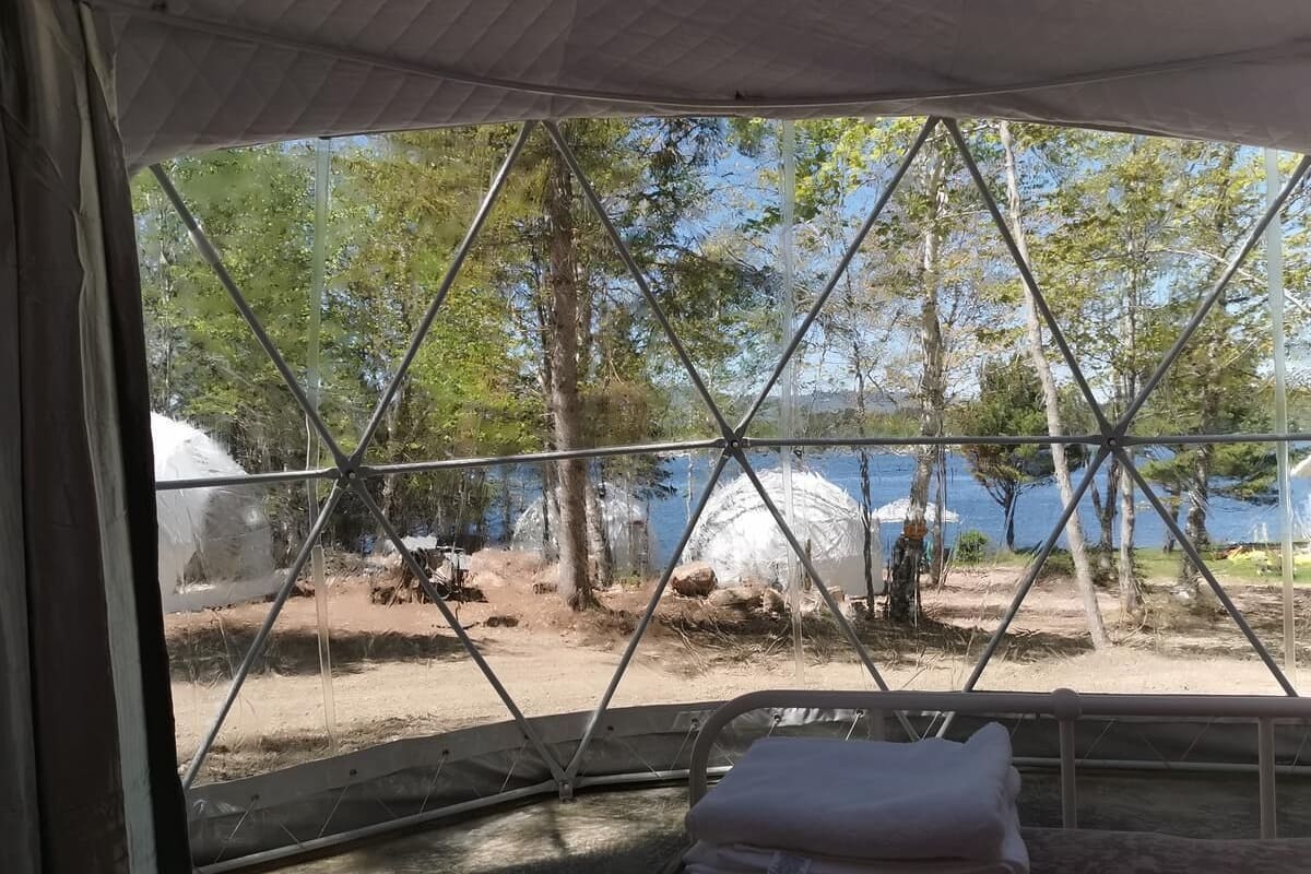 romantic suite, 1 king bed, partial lake view | 1 bedroom, individually furnished