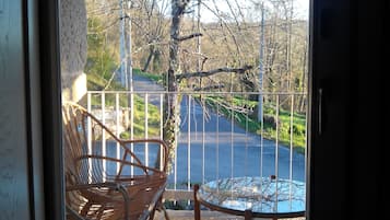 Superior-dobbeltværelse - 1 dobbeltseng - eget badeværelse - udsigt til have (103 Rosal) | Terrasse/gårdhave