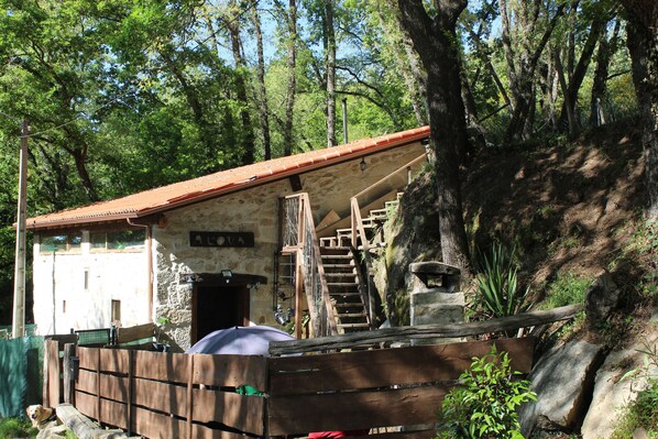 Petit déjeuner continental (5 EUR par personne)