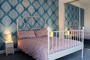 Departamento, 2 habitaciones | Cortinas blackout, tabla de planchar con plancha y wifi gratis