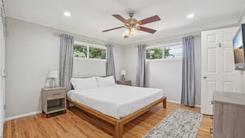 5 soverom, skrivebord, strykejern/-brett og wi-fi (inkludert)