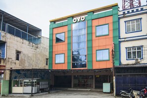 Exterior - OYO 529 Hotel Paninda (Medan)