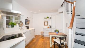 Villa, 1 Bedroom, Garden View | Private kitchen | Full-size fridge, microwave, oven, stovetop