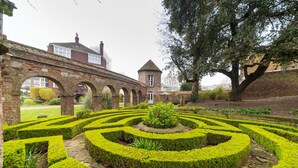 Exterior - The Gazebo (Kingston Upon Thames)