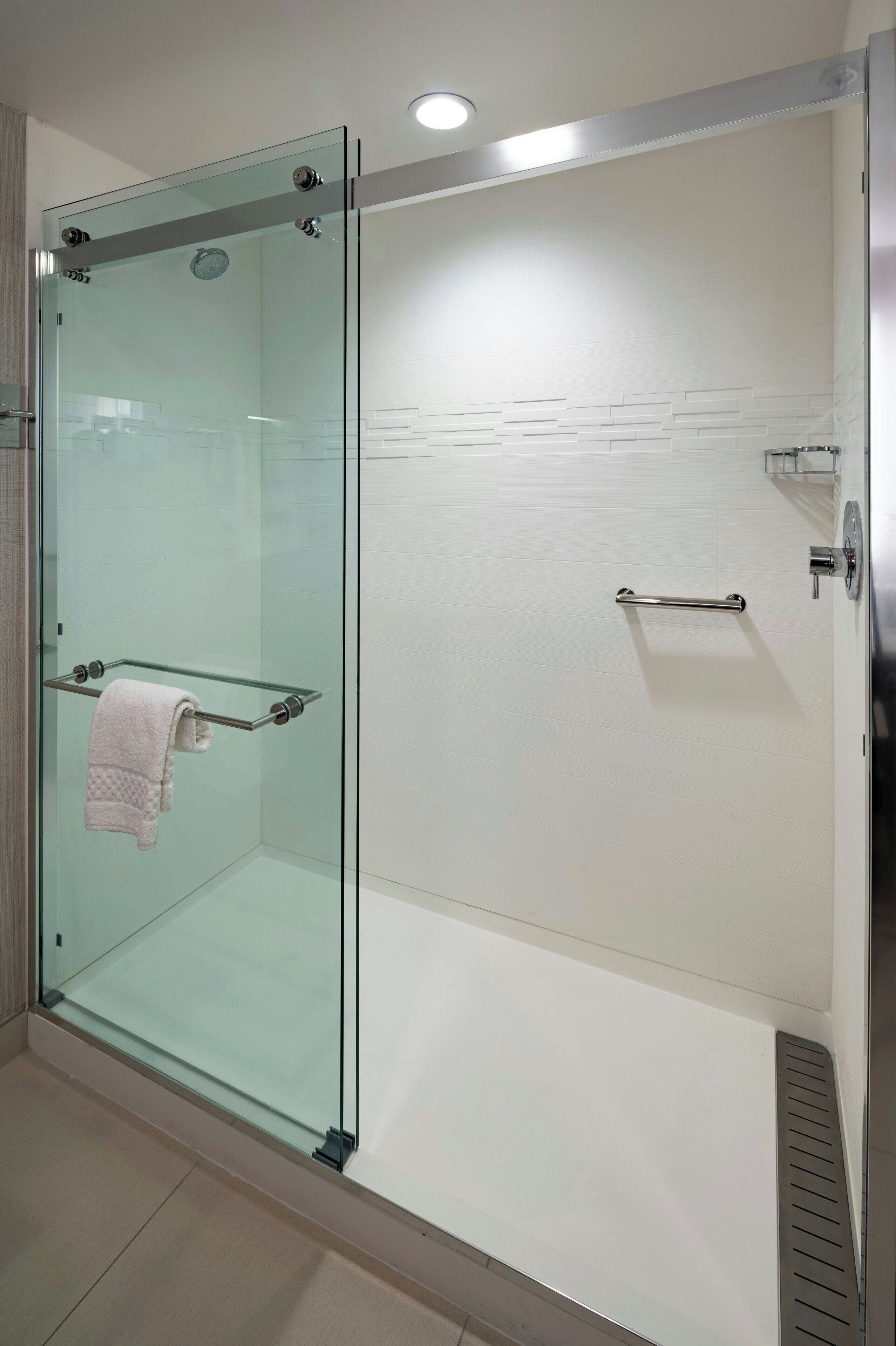 studio, 1 king bed with sofa bed, non smoking | bathroom | shower, free toiletries, hair dryer, towels