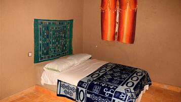 Double Room | Langsir/tirai gelap terus, cadar katil