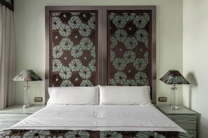 3 slaapkamers, een strijkplank/strijkijzer, internet, beddengoed