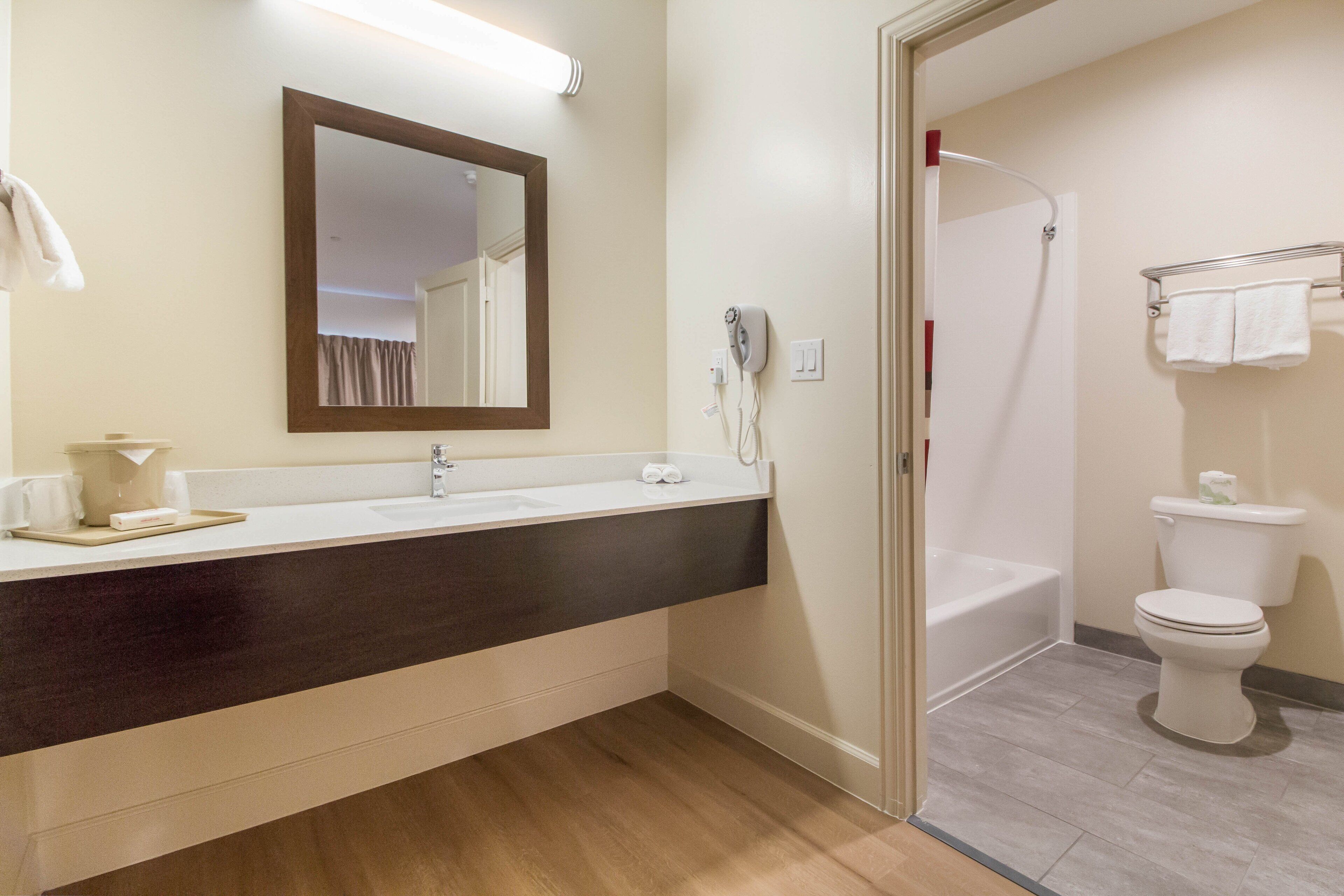 superior room, 1 king bed (smoke free) | bathroom | free toiletries, hair dryer, towels