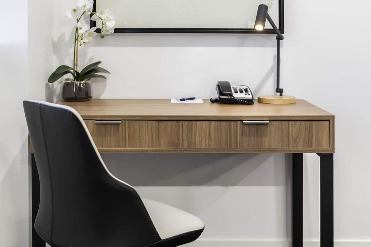 Superior-Zimmer, Mehrere Betten | Pillowtop-Betten, Minibar, Zimmersafe, Schreibtisch