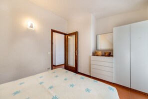3 bedrooms, WiFi, bed sheets - Villa Ametista with private pool and sea view (Costa Paradiso)