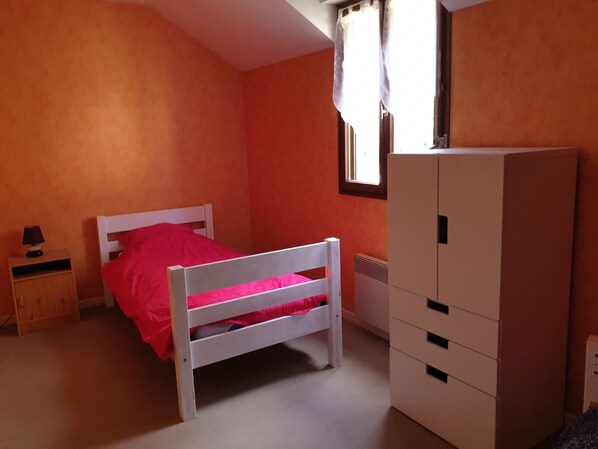 3 habitaciones y ropa de cama 