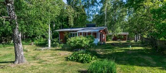 Lampaluodon punainen tupa by Interhome