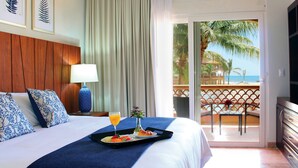 Premium bedding, desk, blackout drapes, WiFi (free) - Luxury Suites By Estrella del Mar (Mazatlán)
