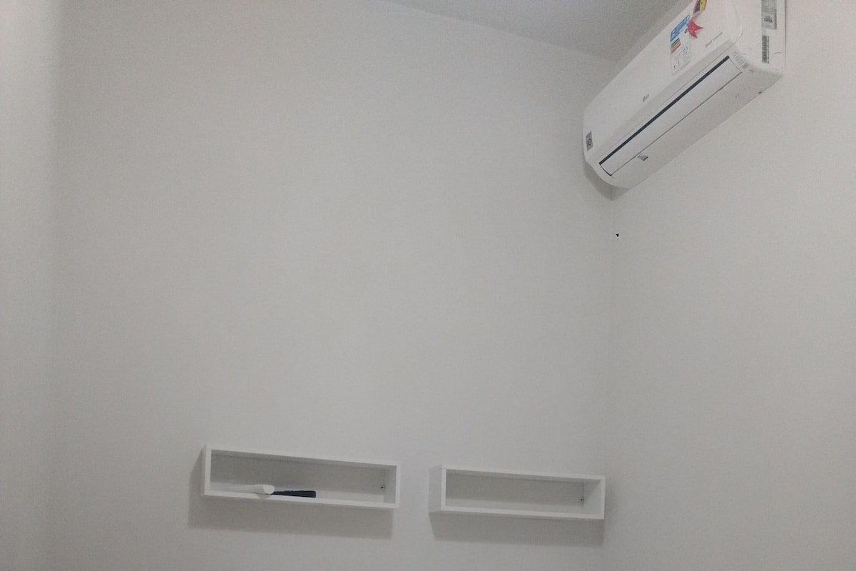 Basic Single Room | Minibar, blackout curtains, free WiFi, wheelchair access