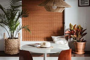 In-room dining - Lokal Hotel Cape May (Cape May)
