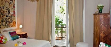 家庭客房 | 獨特裝潢、布置獨特、遮光布/窗簾、熨斗/熨衣板