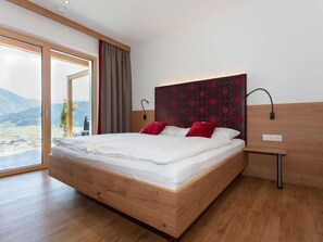 2 bedrooms, Internet