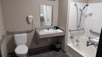 Basic Room, 1 Queen Bed, Accessible, Non Smoking | Bathroom | Hair dryer, towels