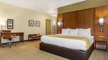 Room, 1 King Bed, Accessible, Non Smoking | Hypo-allergenic bedding, in-room safe, desk, blackout curtains