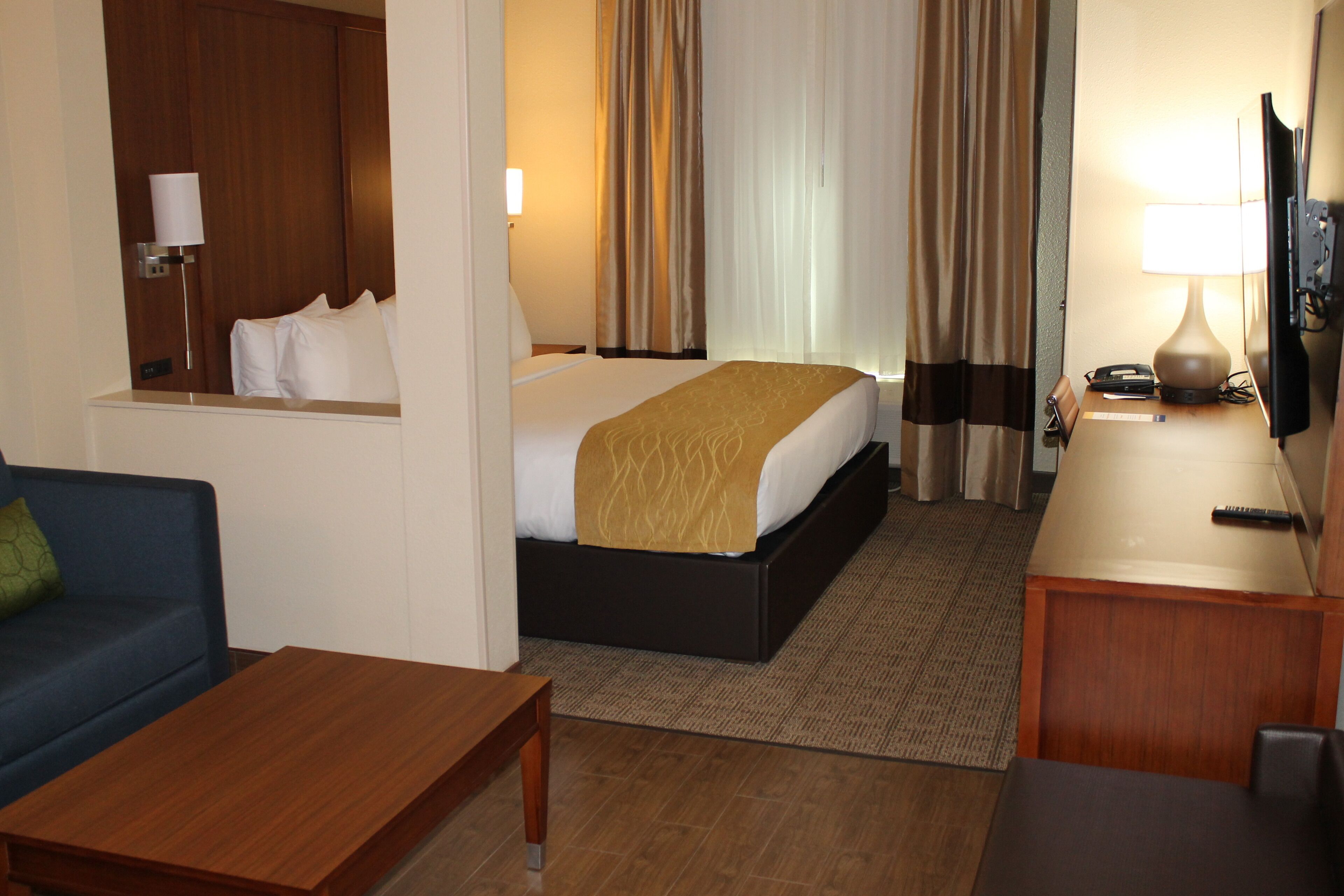 hypo-allergenic bedding, in-room safe, desk, blackout curtains