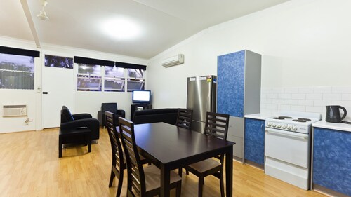 Exmouth Villas Unit 33 - This Villa is Perfect for groups and families alike