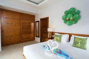 2 bedrooms, in-room safe, iron/ironing board, WiFi - Nenuphar-new tropical private pool villa (Tambon Rawai)