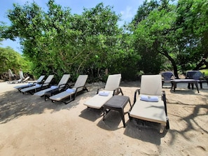 On the beach, snorkelling, kayaking - Isla Tijereto (Rosario Islands)