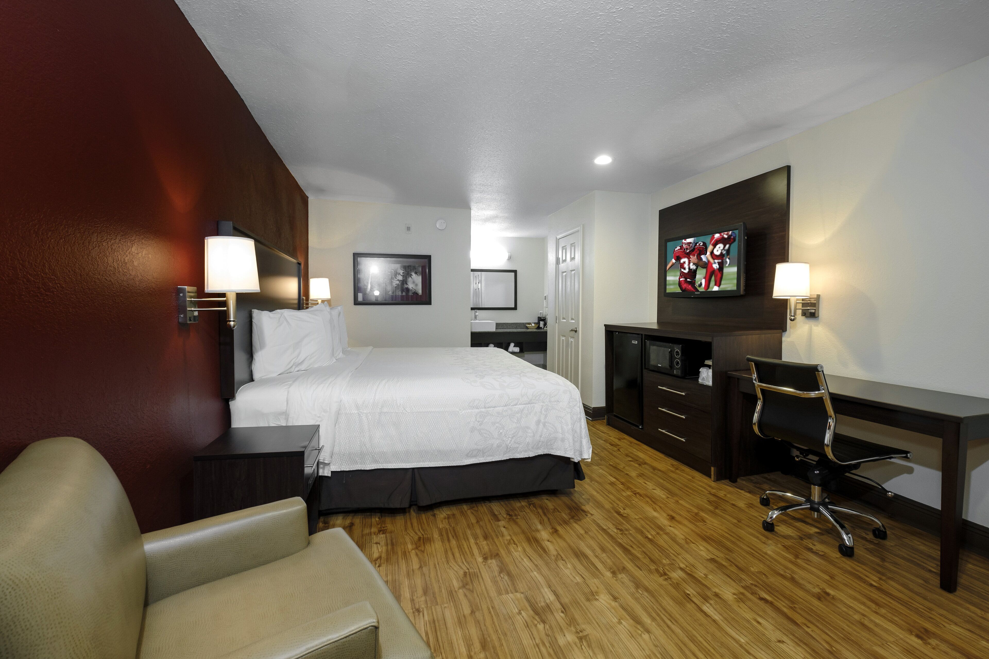 superior room, 1 king bed (smoke free) | desk, laptop workspace, blackout curtains, iron/ironing board