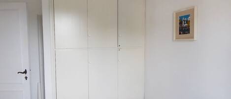 2 habitaciones y ropa de cama