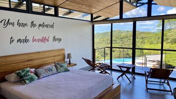 Exclusive-studiosviitti, 1 suuri parisänky, valtamerinäköala | Ylelliset vuodevaatteet, minibaari, tallelokero huoneessa