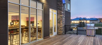 Holiday Inn Express & Suites Hudson I-94 by IHG