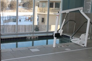 Indoor pool - Holiday Inn Express & Suites Hudson I-94 by IHG (Hudson)