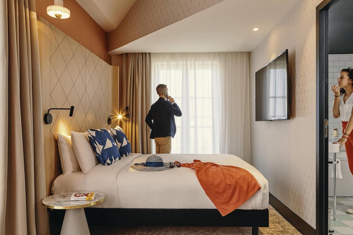 Family Suite, 1 Double Bed with Sofa bed