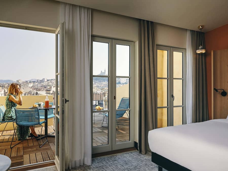 Minibar, in-room safe, desk, blackout curtains