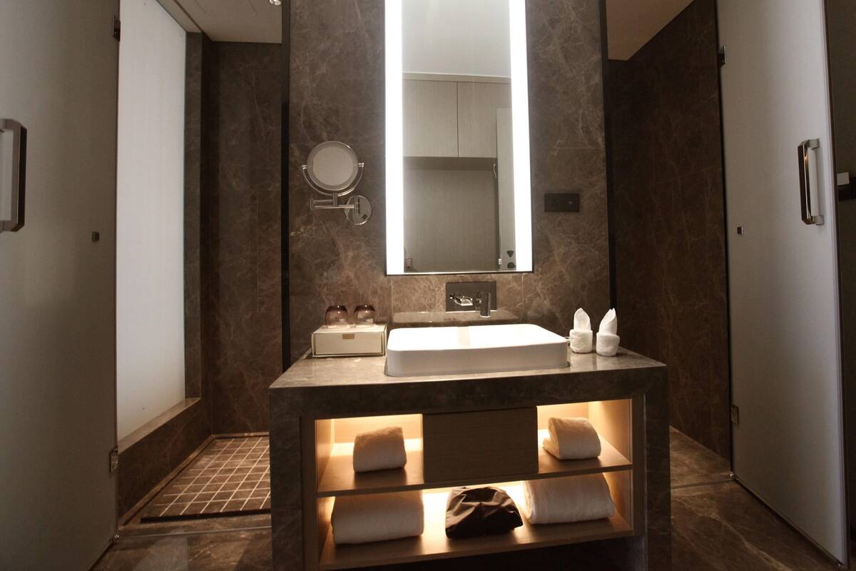 1 habitación y caja de seguridad en la habitación