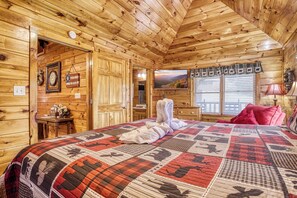 3 bedrooms, iron/ironing board, Internet, bed sheets