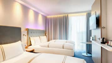 Standard-Dreibettzimmer | Schallisolierte Zimmer, kostenloses WLAN, Bettwäsche