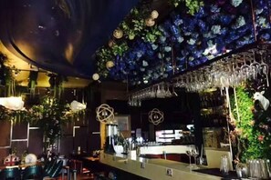 Bar (en la propiedad)