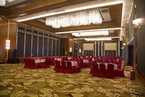 Unclassified image, 2 of 73, button - Huaxin Hotel (XIANNING)
