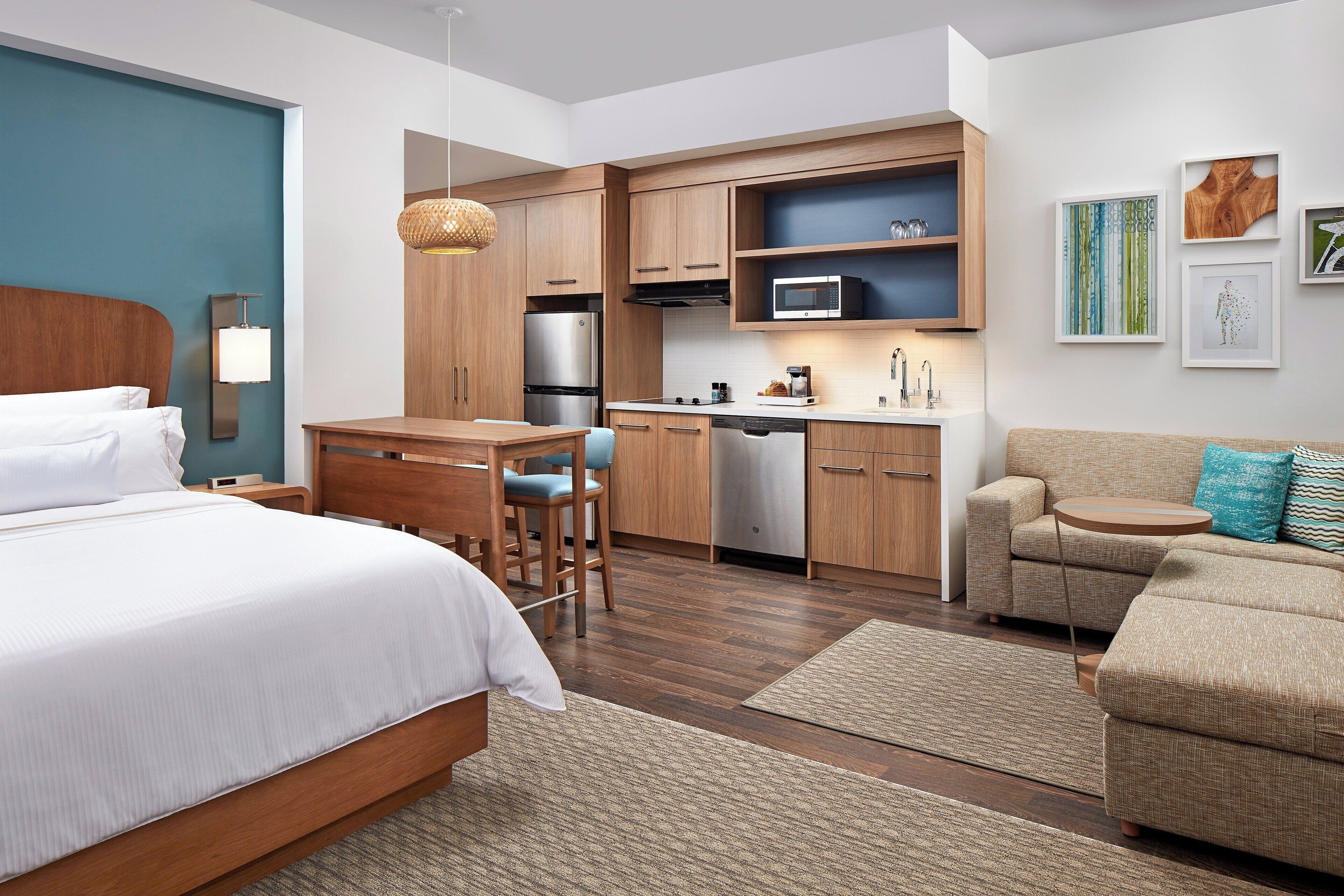 Caja de seguridad en la habitación y escritorio 