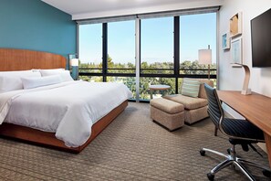 Safe på rommet, skrivebord, skrivebord for bærbar PC og lydisolert