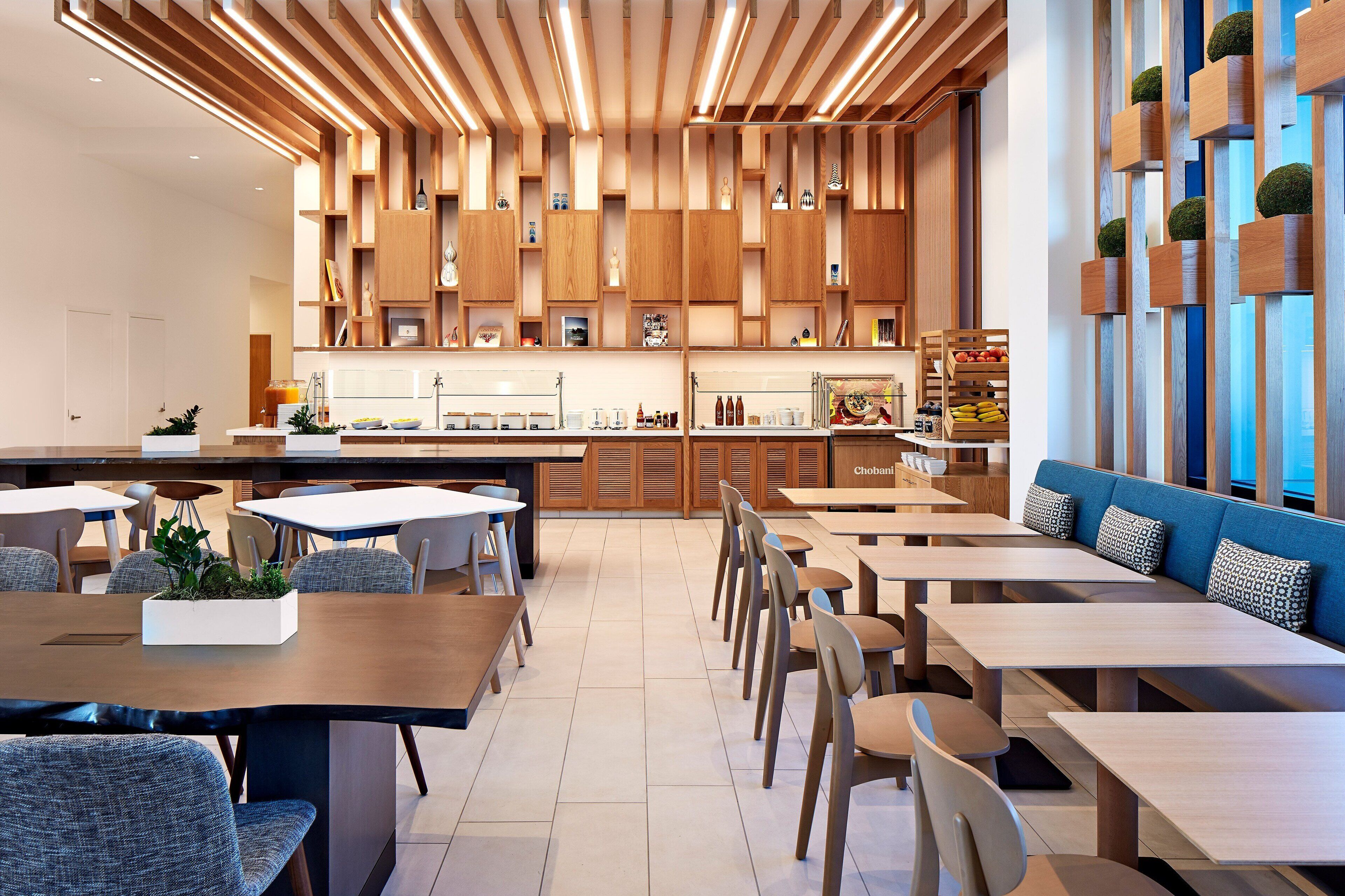 free daily continental breakfast