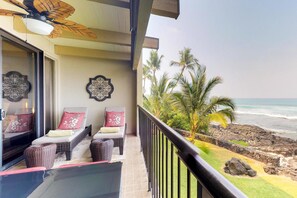 Balcony - Hotel Kona Bali Kai (Kailua-Kona)