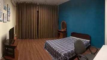 1 bedroom, iron/ironing board, internet