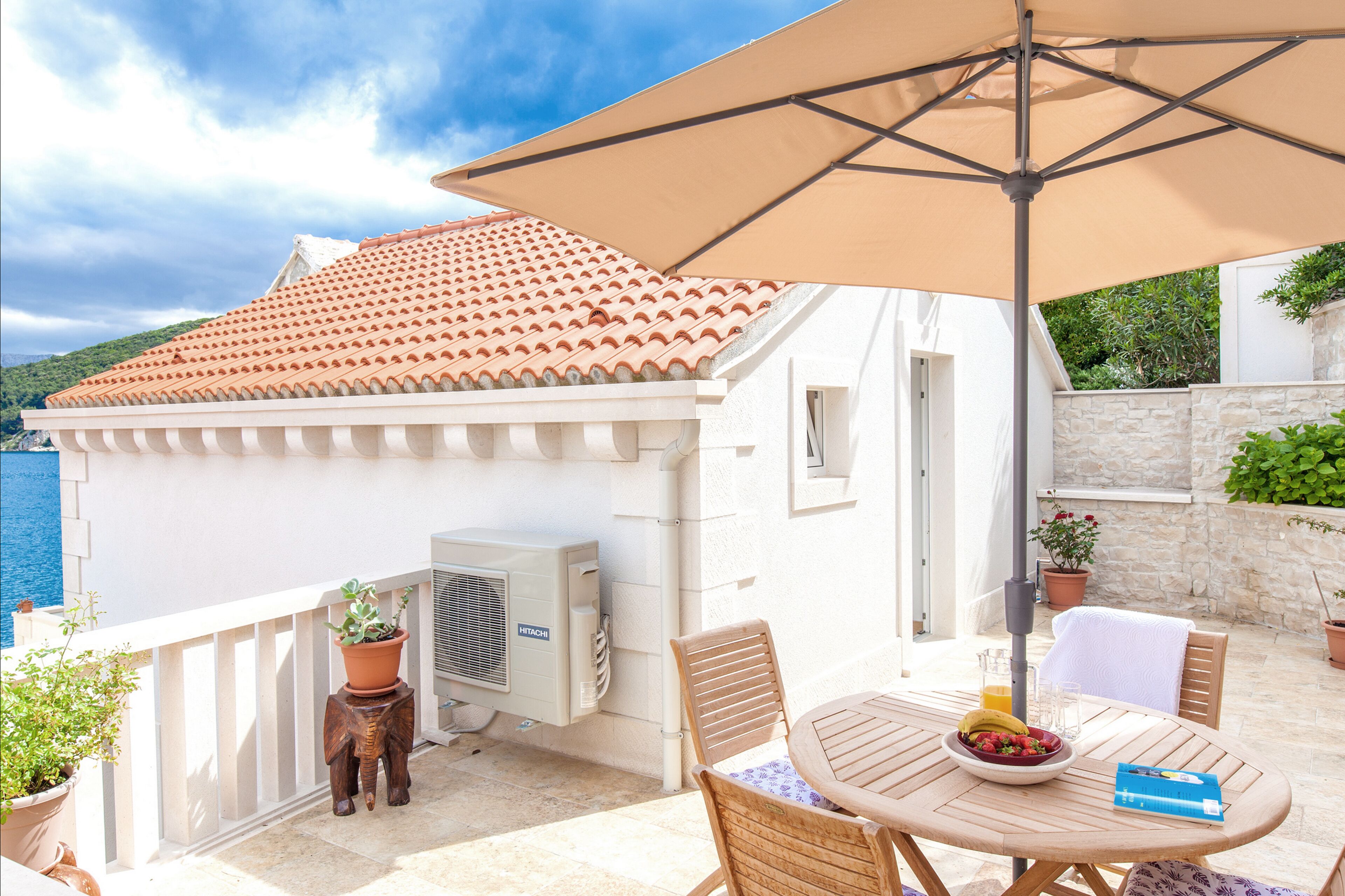 Villa | Terrace/patio